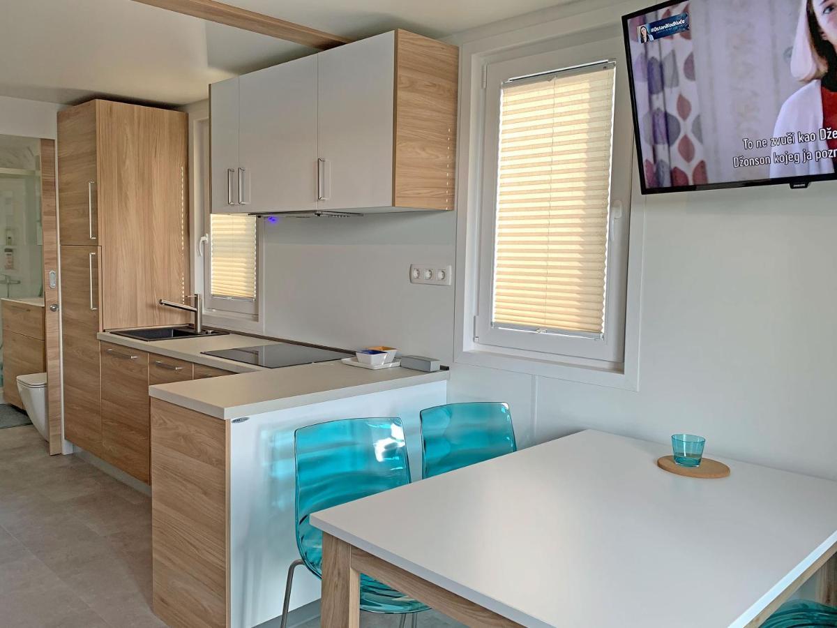 Bonita Houseboat Apartment Portorose ภายนอก รูปภาพ