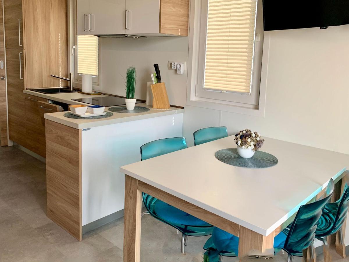 Bonita Houseboat Apartment Portorose ภายนอก รูปภาพ